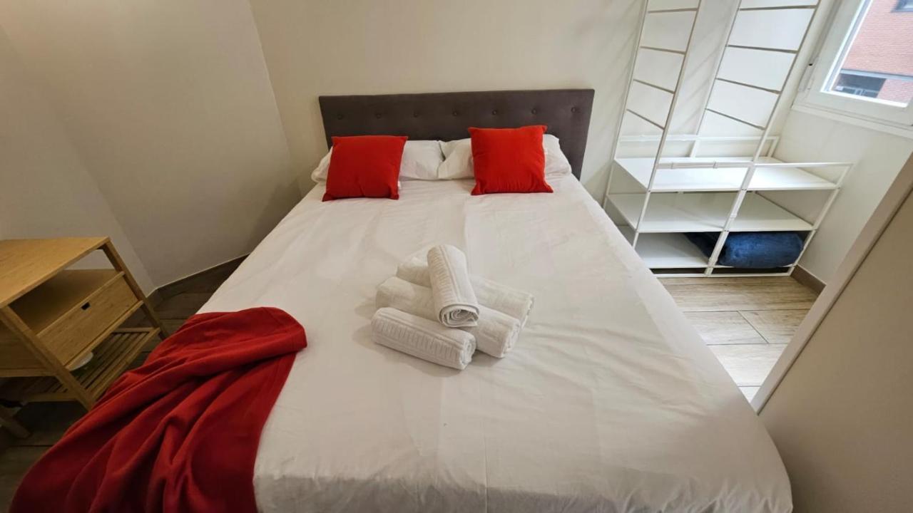 Luminoso Apartamento 6 Personas Pueblo Nuevo Madrid Dış mekan fotoğraf