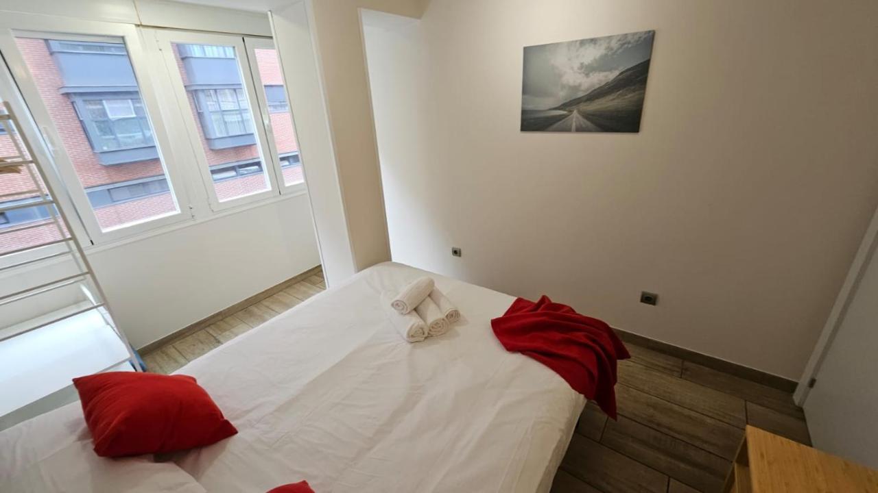 Luminoso Apartamento 6 Personas Pueblo Nuevo Madrid Dış mekan fotoğraf