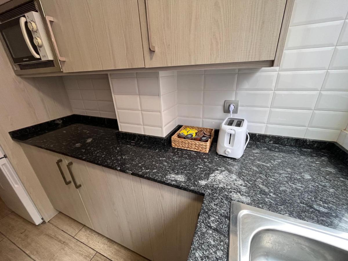 Luminoso Apartamento 6 Personas Pueblo Nuevo Madrid Dış mekan fotoğraf